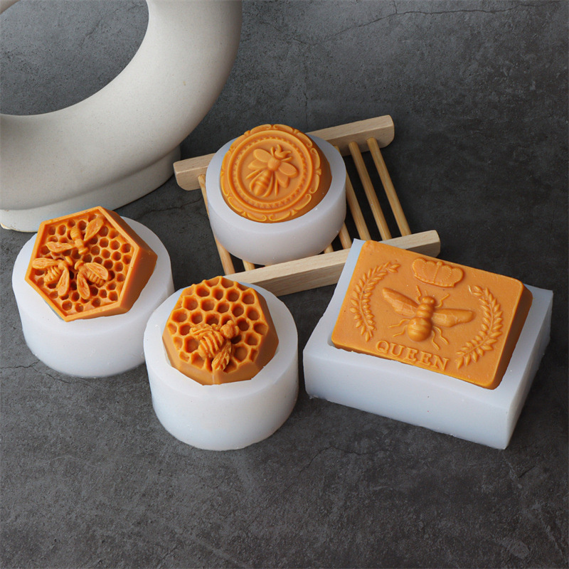 3D Flying Bee Honeycomb Candle - Soap Making Instructions recension och pris